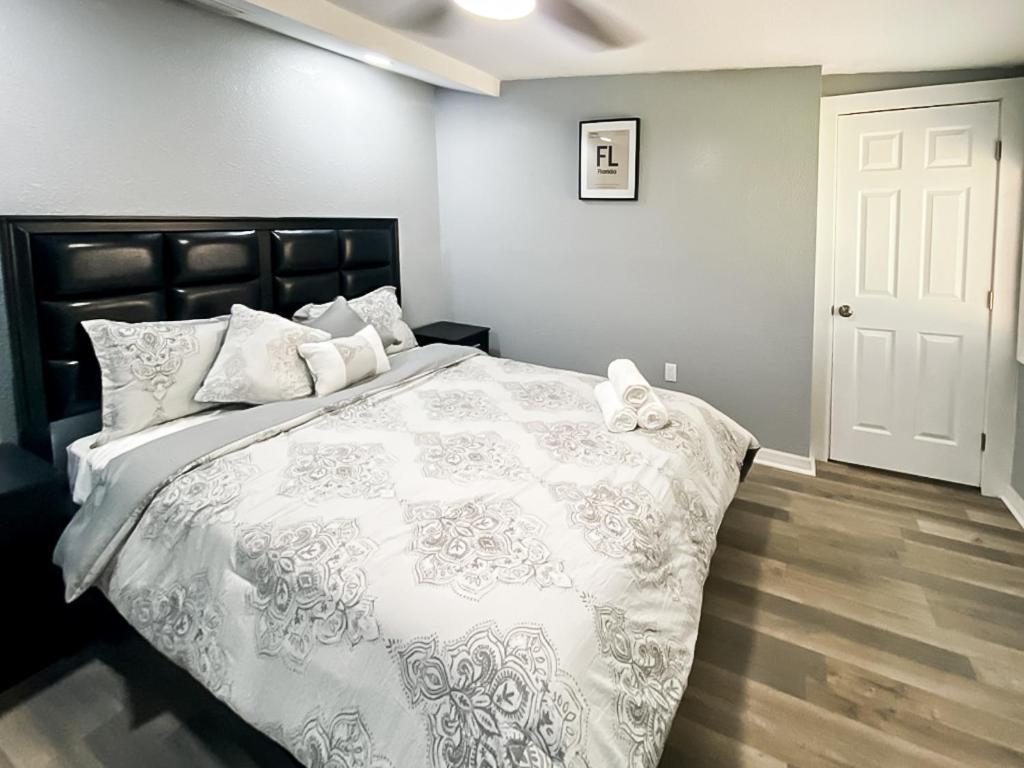 Sarasota Modern, Spacious, Comfy, Queen Beds, Backyard Rental Exterior photo
